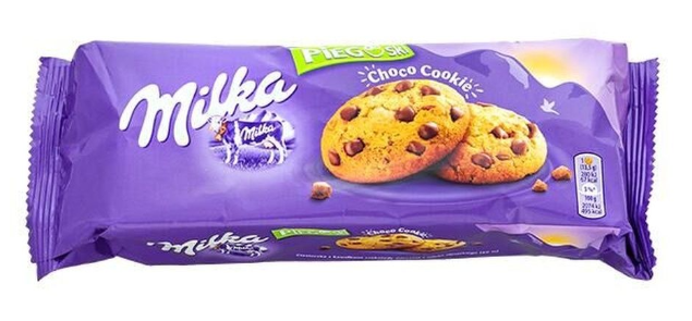 Milka choco cookies. Милка печенье "Choco cookie 135гр *24шт. Milka Choco cookies, 168 г. Печенье Милка Чоко куки с ШОК.крошкой 135г*24. Печенье Милка 135 гр.